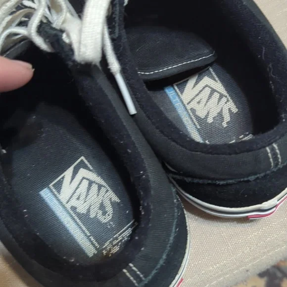 Vans Old Skool Pro skate shoes in a black and white colorway with suede & canvas - Picture 6 of 12